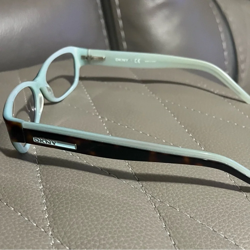 DKNY Brown Classic Glasses with Tortoiseshell Pattern